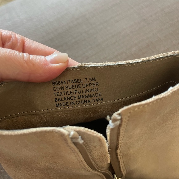 NWOT Blondo Boots 7.5 - Picture 4 of 4